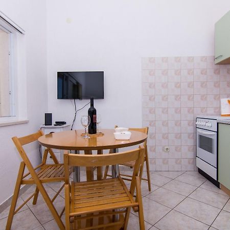 Apartments Ivica - Garden Terrace Slatine Bagian luar foto