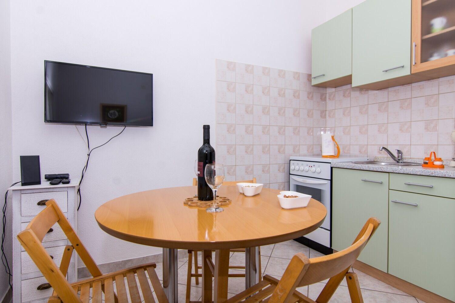 Apartments Ivica - Garden Terrace Slatine Bagian luar foto