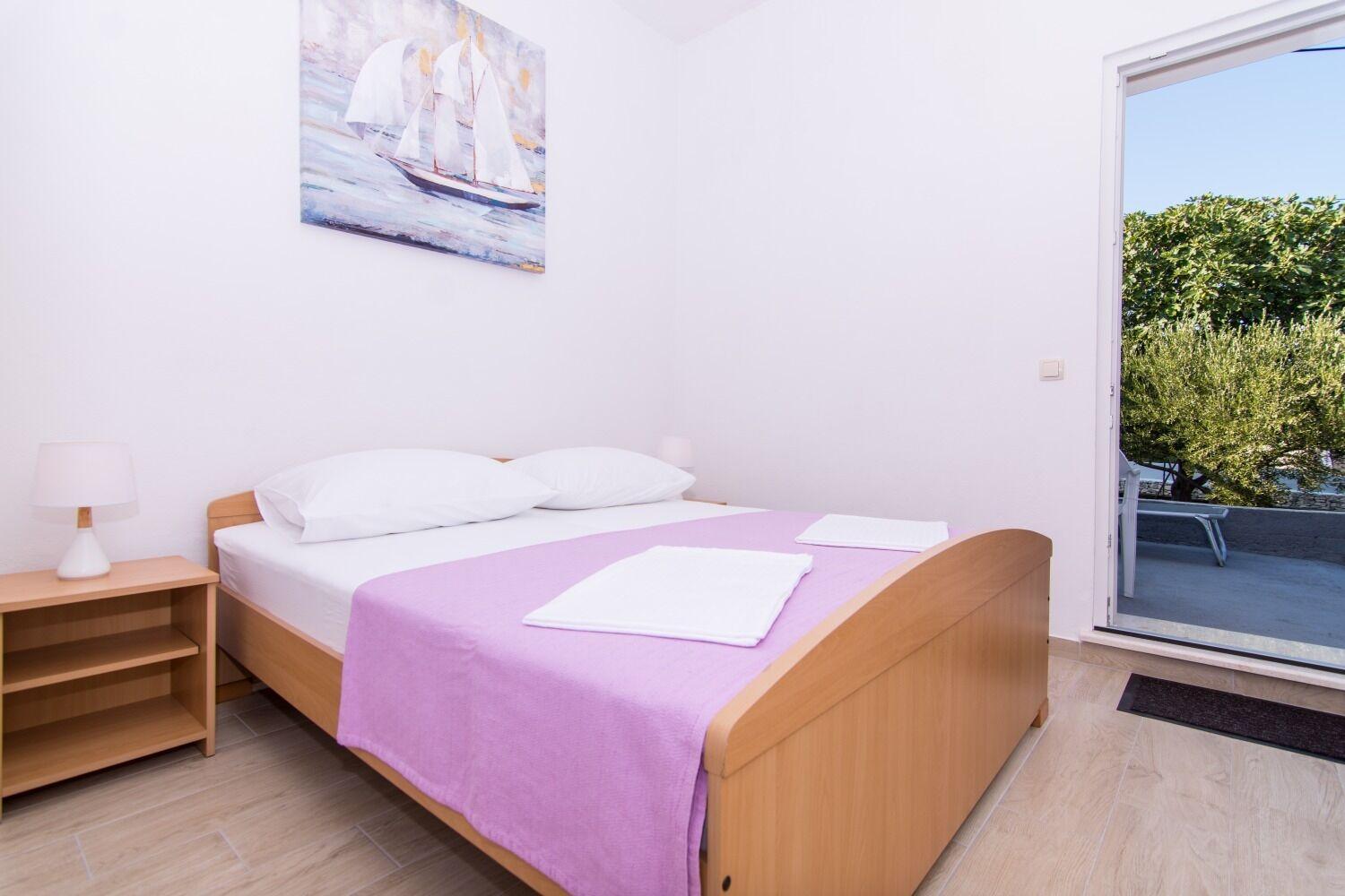 Apartments Ivica - Garden Terrace Slatine Bagian luar foto